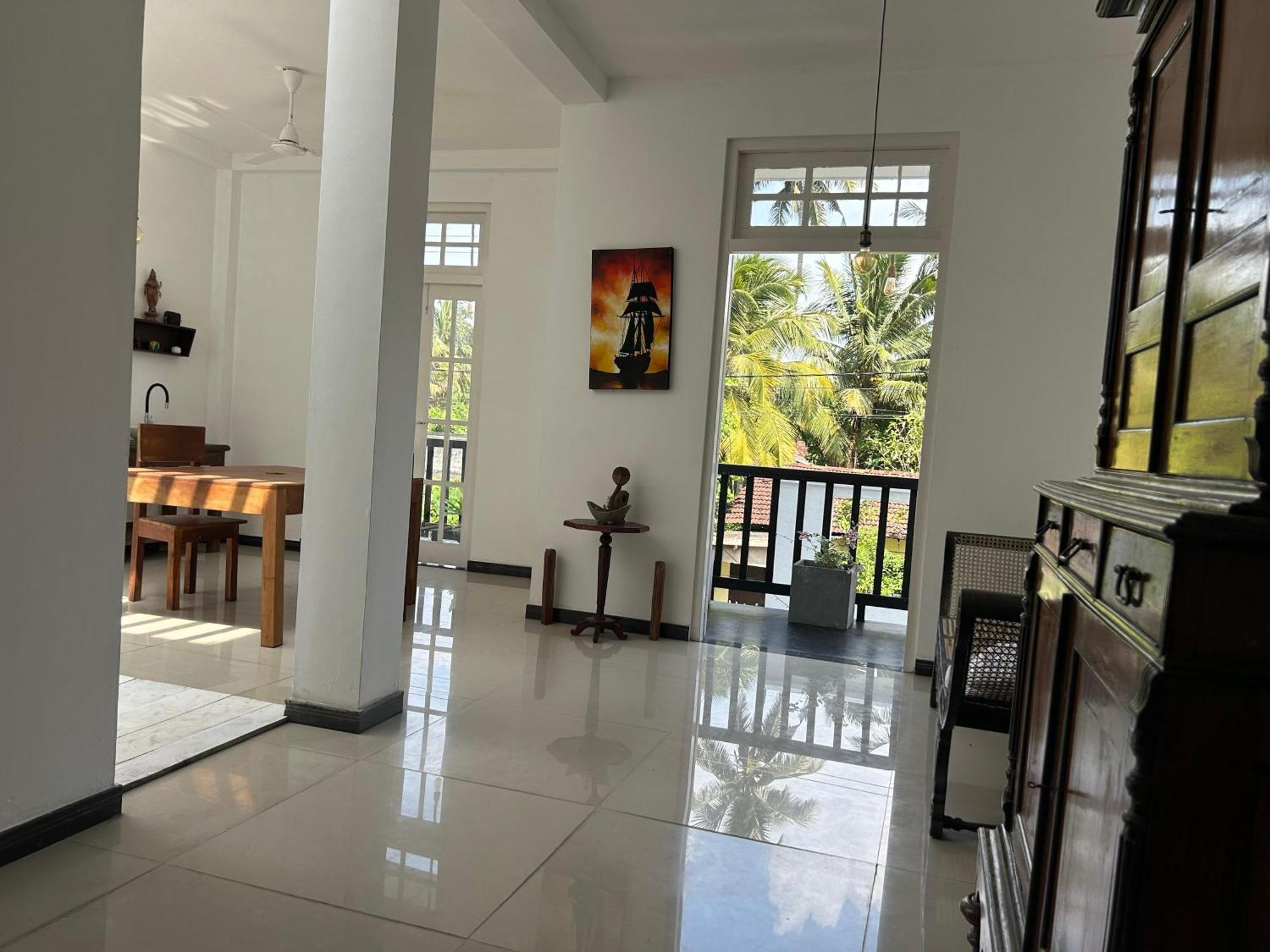 White House & Sea Food Restaurant Hostel Hikkaduwa Exterior foto